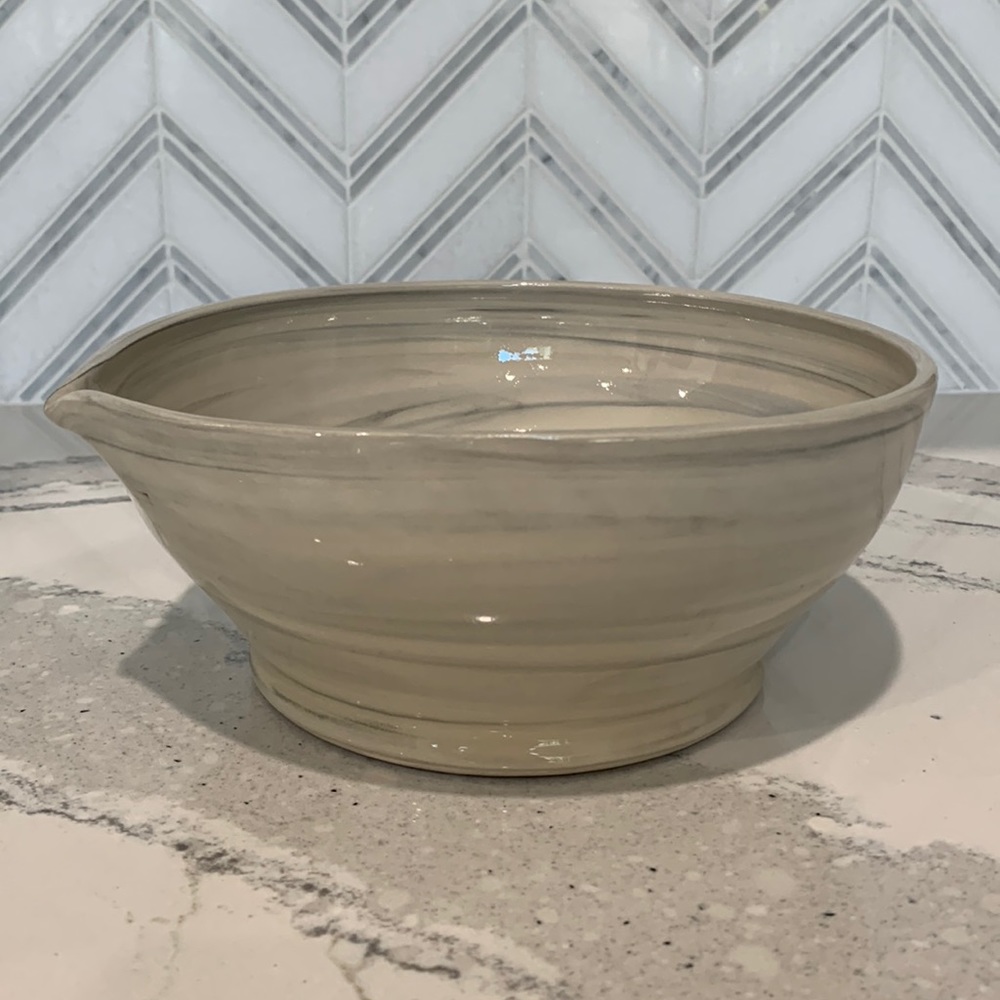 Handmade pottery Swirl bowl with spout
